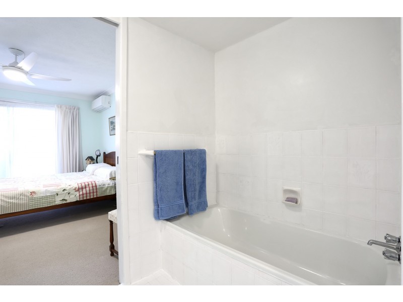 7/146 Pacific Parade, Bilinga QLD 4225