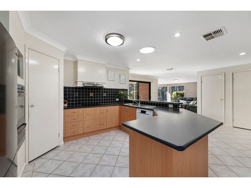 4 Figtree Close, Medowie NSW 2318