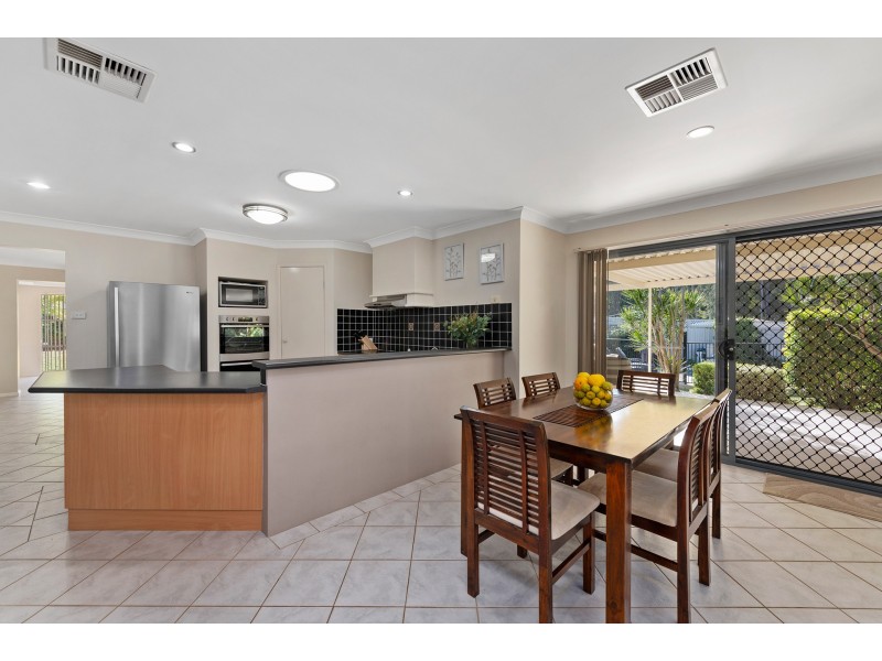 4 Figtree Close, Medowie NSW 2318