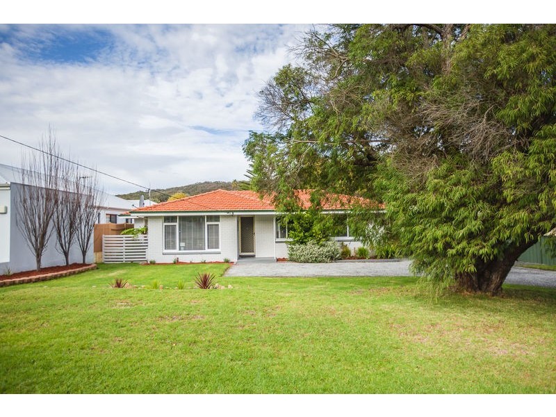 35 Beauchamp Street, Mira Mar WA 6330