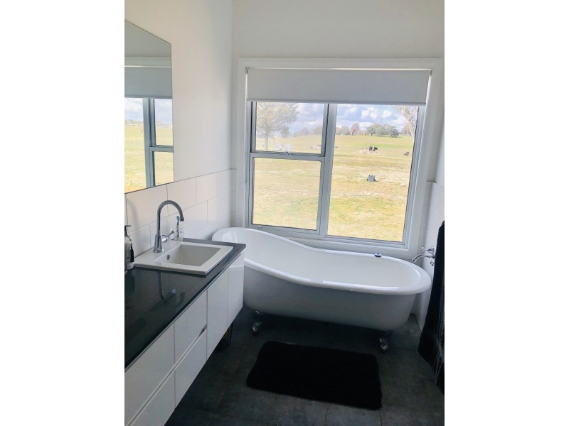 23 Davis Road, Spring Hill NSW 2800