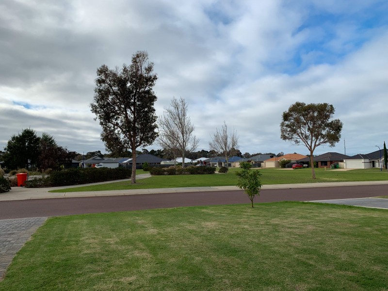 136 Macquarie Drive, Australind WA 6233