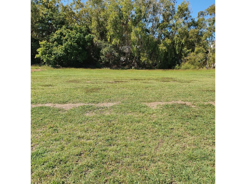 7 Port Clinton Avenue, Pacific Heights QLD 4703