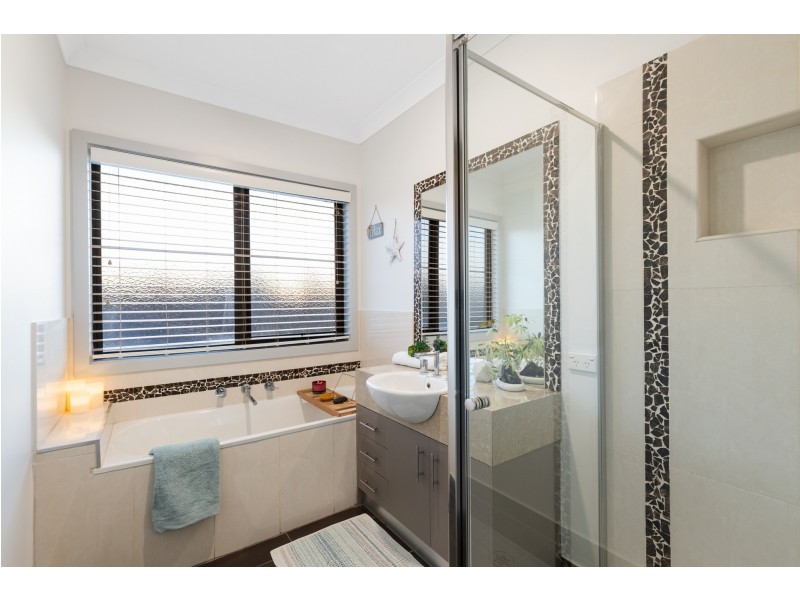 2 Lustre Close, Epping VIC 3076