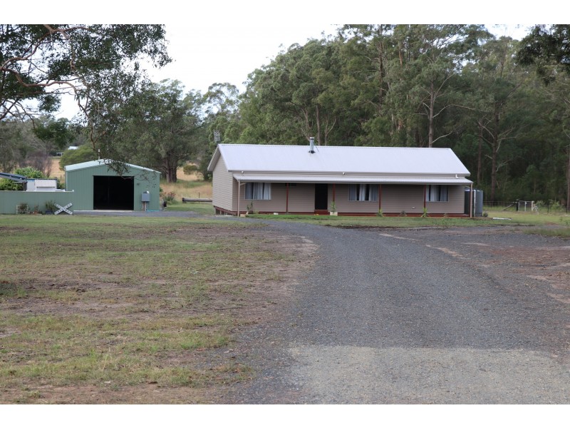 4 Frederick Dyson Close, Yarravel NSW 2440