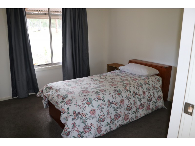 4 Frederick Dyson Close, Yarravel NSW 2440