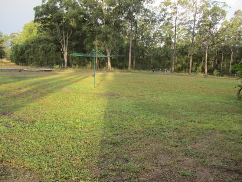 4 Frederick Dyson Close, Yarravel NSW 2440