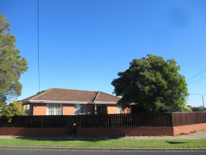 37 Weir Street, Sale VIC 3850