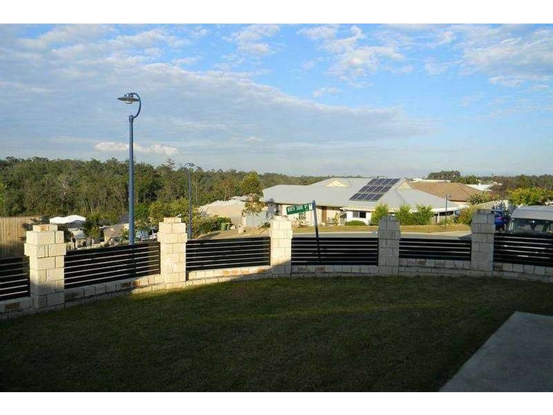 7 North Shore Way, Springfield Lakes QLD 4300