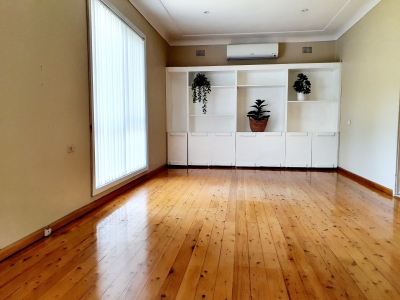 11 Norfolk Street, Berkeley NSW 2506