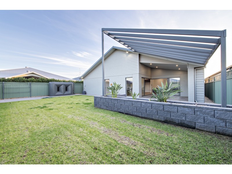 30 Alexandrina Avenue, Dubbo NSW 2830