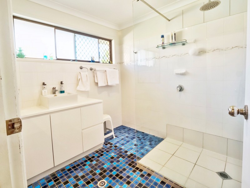 4 Kabi Street, Scarness QLD 4655