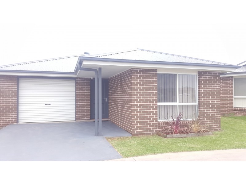 11/75 Sophia Road, Worrigee NSW 2540