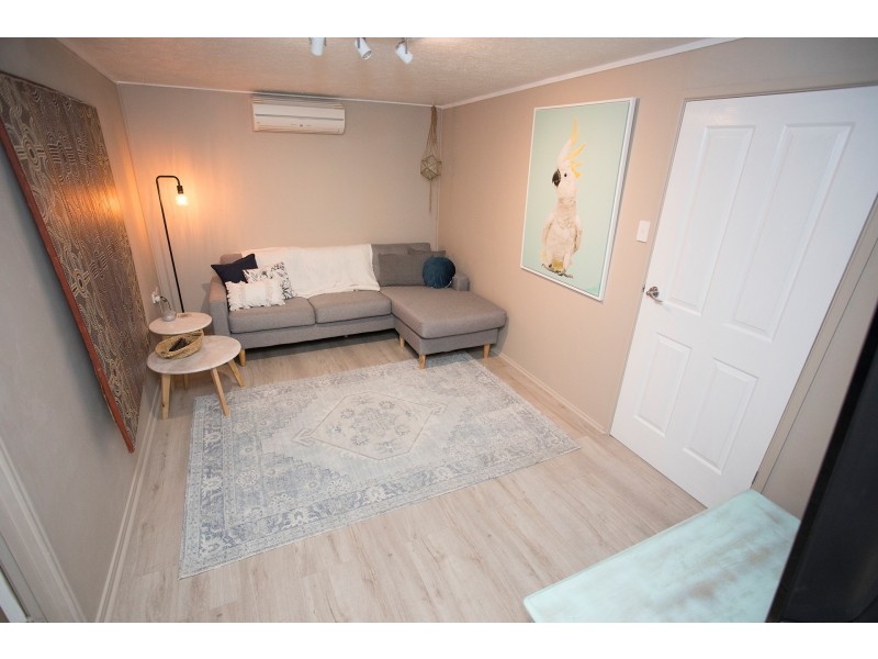 42 Joanne Street, Deeragun QLD 4818