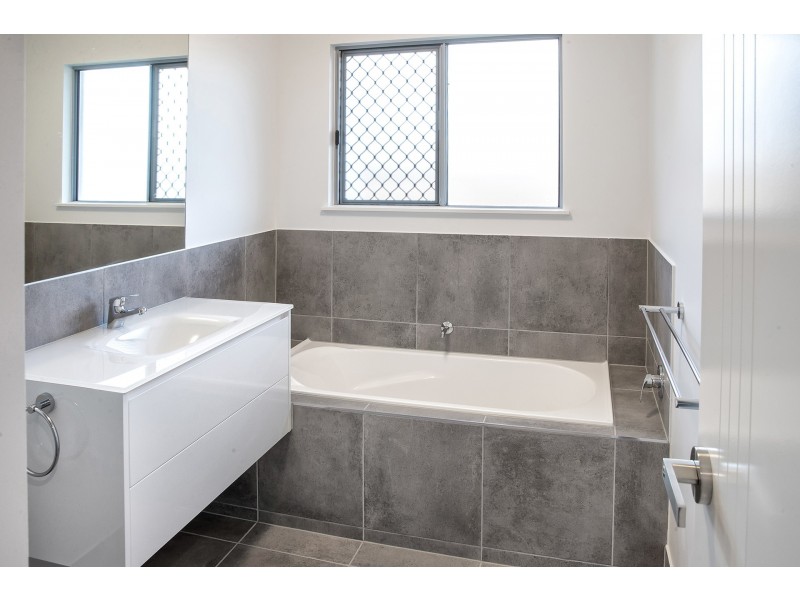 72 Flagship Drive, Trinity Beach QLD 4879