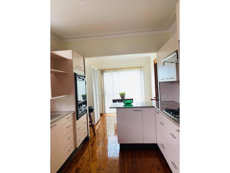 22 Creswell Avenue, Charlestown NSW 2290