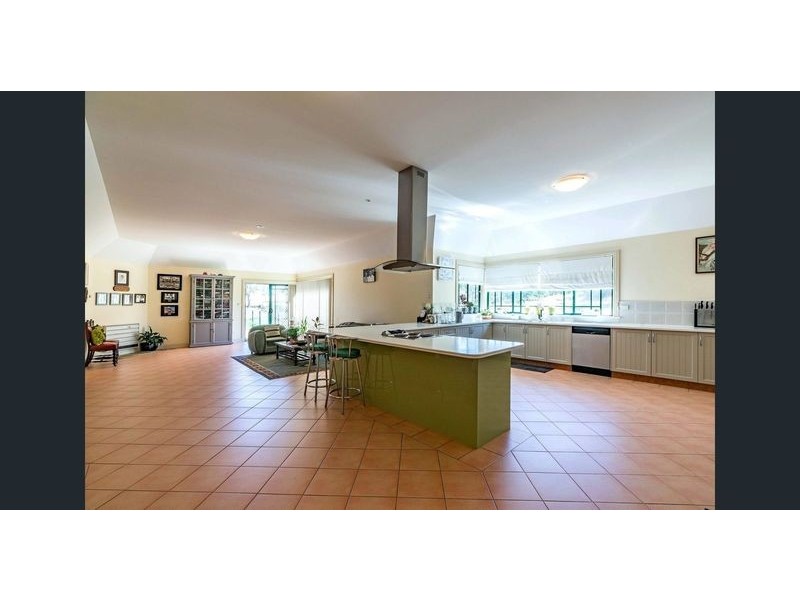 129 Emu Swamp Road, Lucknow NSW 2800