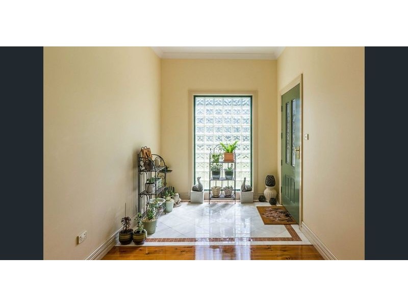 129 Emu Swamp Road, Lucknow NSW 2800