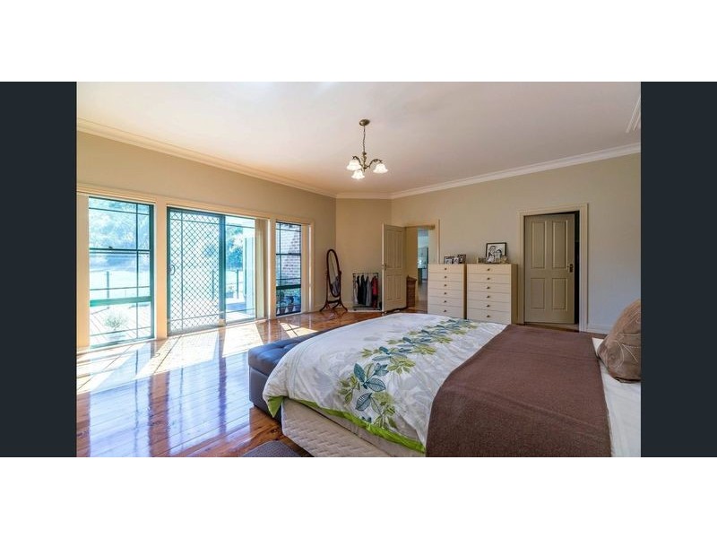 129 Emu Swamp Road, Lucknow NSW 2800