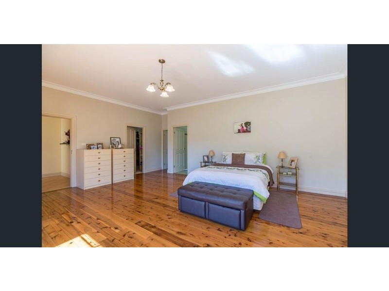 129 Emu Swamp Road, Lucknow NSW 2800