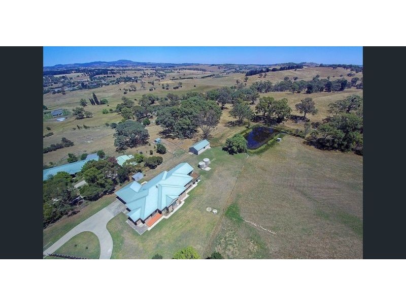 129 Emu Swamp Road, Lucknow NSW 2800