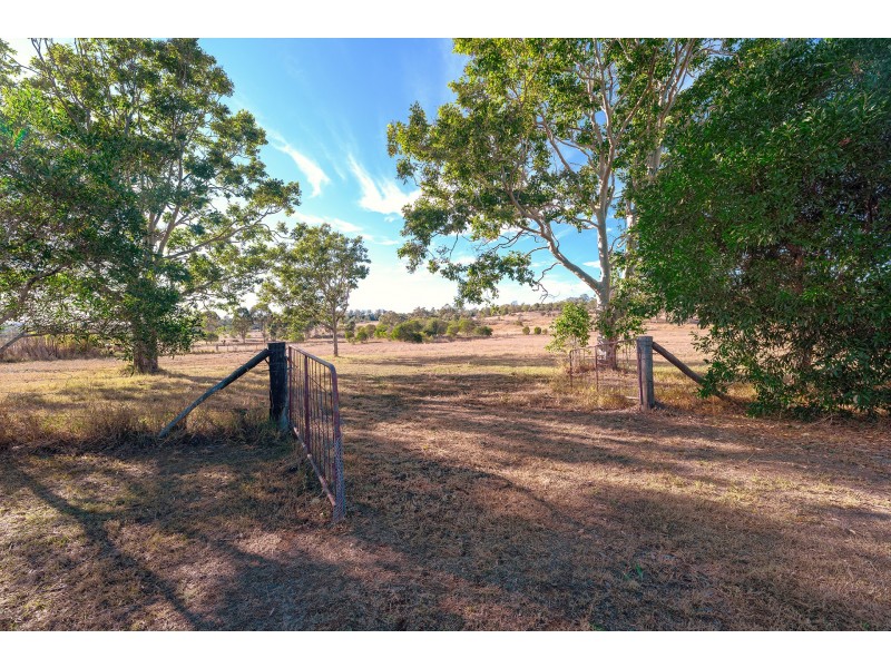 315 Izzards Road, South Nanango QLD 4615