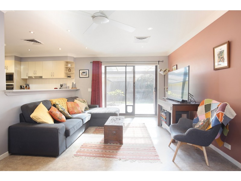 34 Benbury Street, Quakers Hill NSW 2763