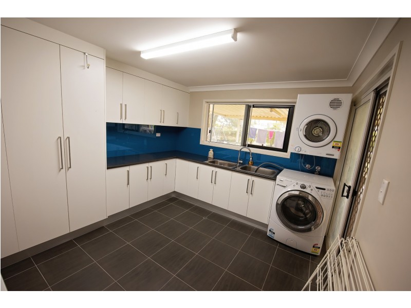 2 Hills Court, Biloela QLD 4715