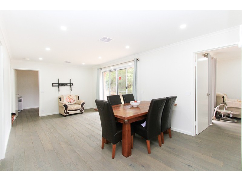 132 Captain Cook Crescent, Narrabundah ACT 2604