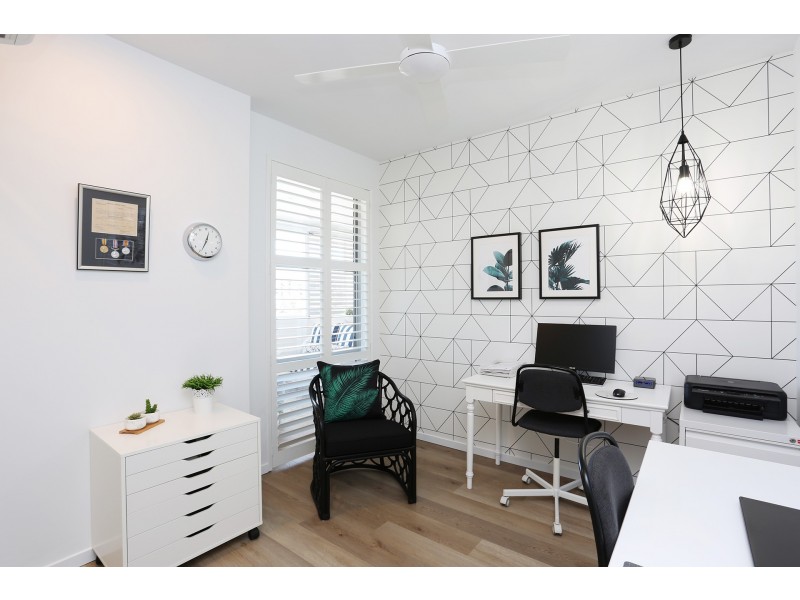 32/66 Lambert Road, Indooroopilly QLD 4068