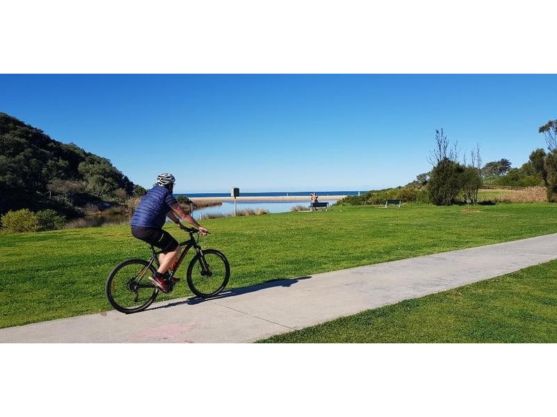 26 Pioneer Road, Bellambi NSW 2518