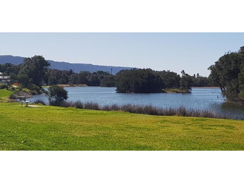 26 Pioneer Road, Bellambi NSW 2518