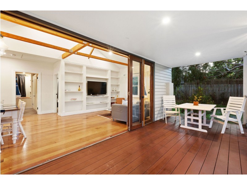 8A Bartlett Street, Frankston South VIC 3199