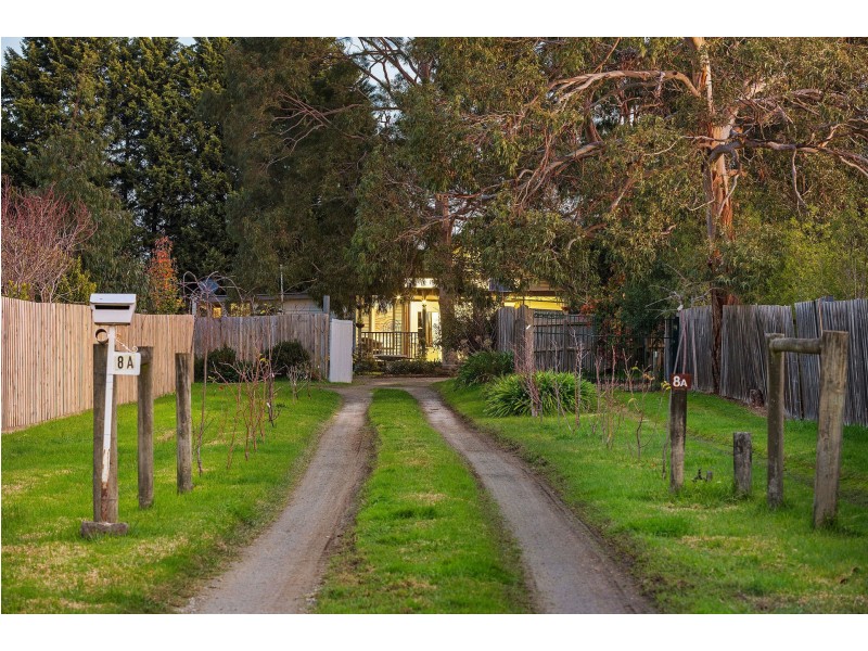 8A Bartlett Street, Frankston South VIC 3199