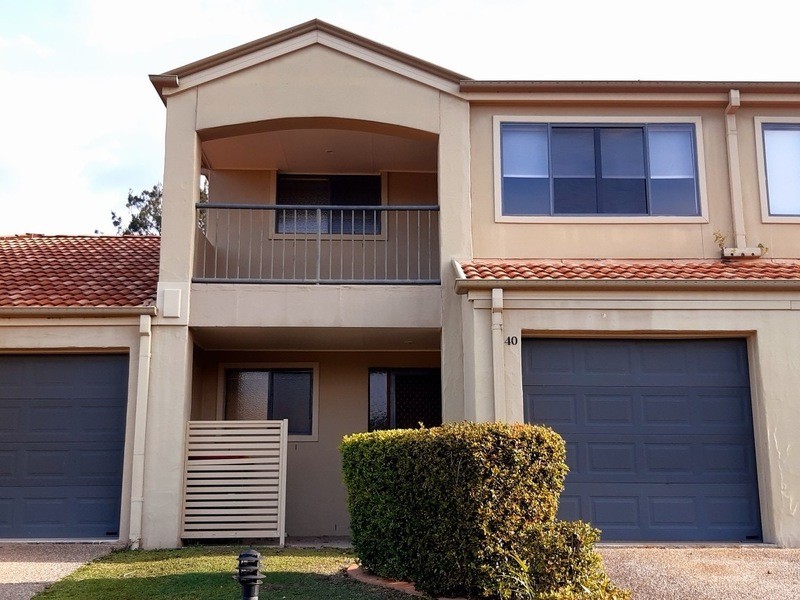 40/1 Santa Isobel Boulevard, Pacific Pines QLD 4211