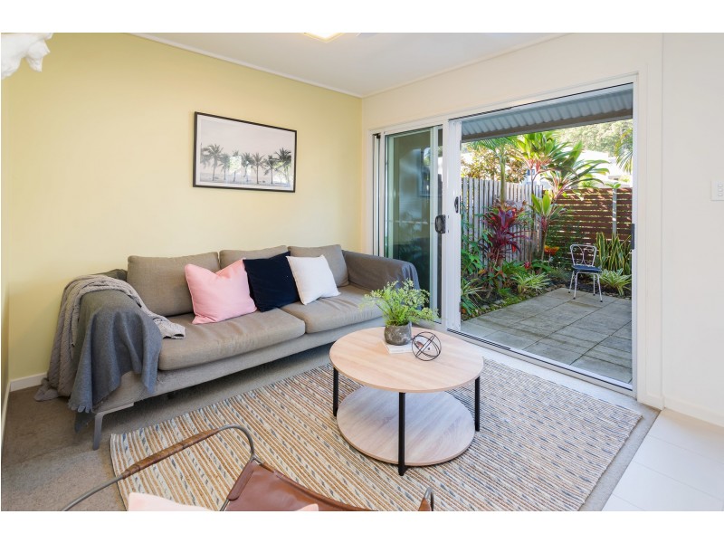 6/4 Border Drive North, Currumbin Waters QLD 4223