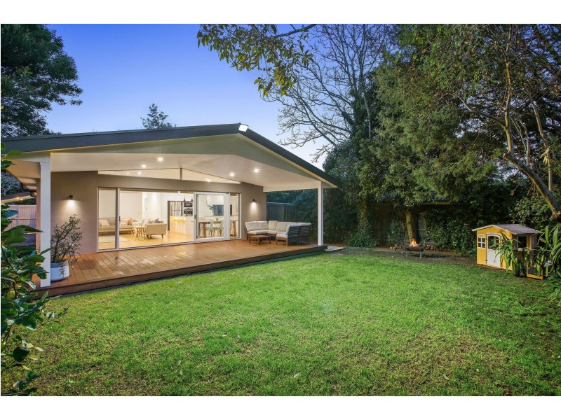 14 Stradbroke Avenue, Frankston South VIC 3199