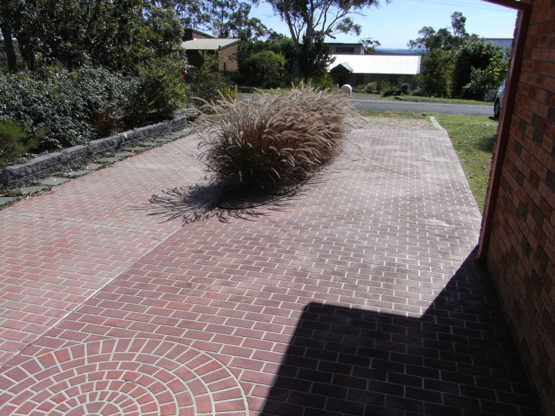 11 Grandview Parade, Hill Top NSW 2575