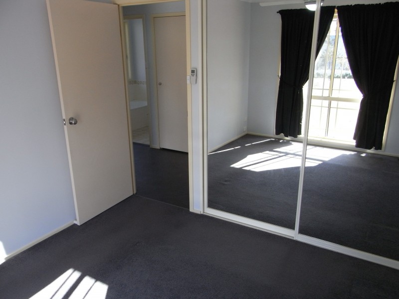 11 Grandview Parade, Hill Top NSW 2575