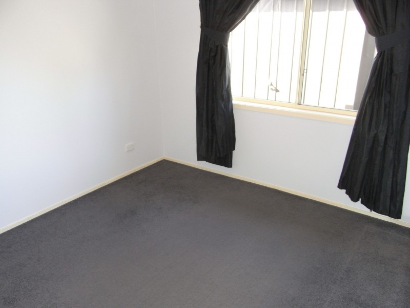 11 Grandview Parade, Hill Top NSW 2575