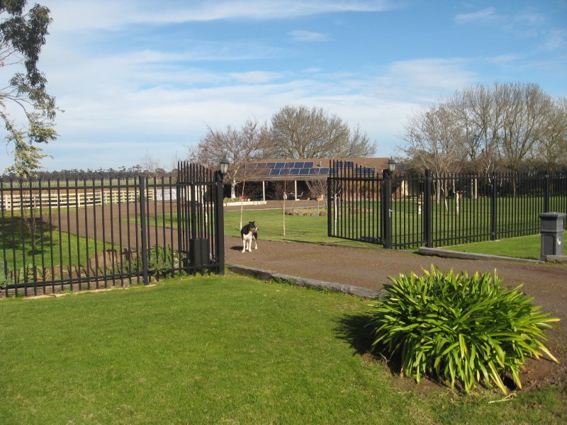 14 Camperdown-Lismore Road, Lismore VIC 3324