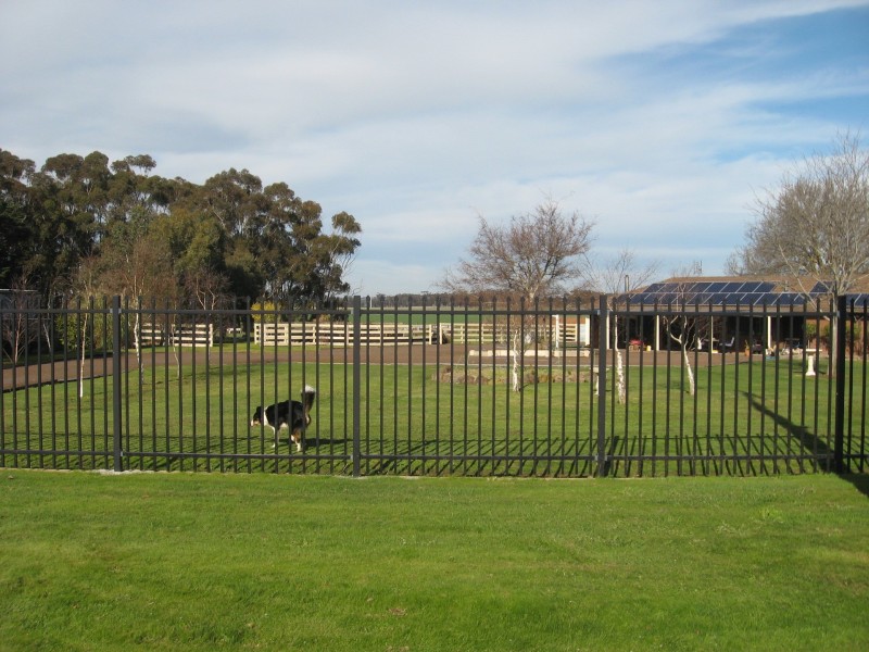 14 Camperdown-Lismore Road, Lismore VIC 3324