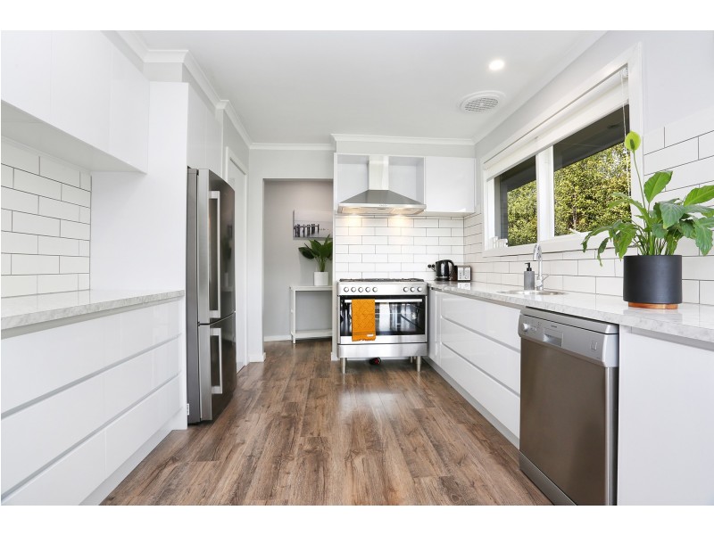 93 Burdoo Drive, Grovedale VIC 3216