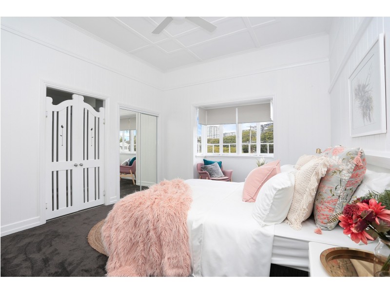 24 Jellicoe Street, Coorparoo QLD 4151