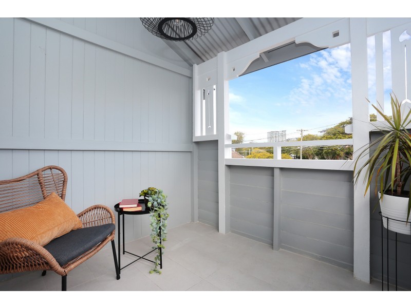 24 Jellicoe Street, Coorparoo QLD 4151