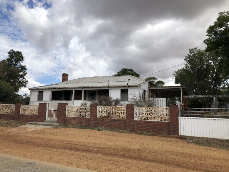 14 Henry Road, York WA 6302