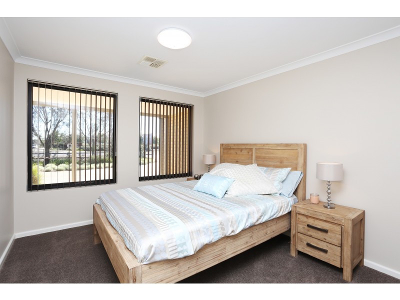 26 Eurythmic Road, Byford WA 6122