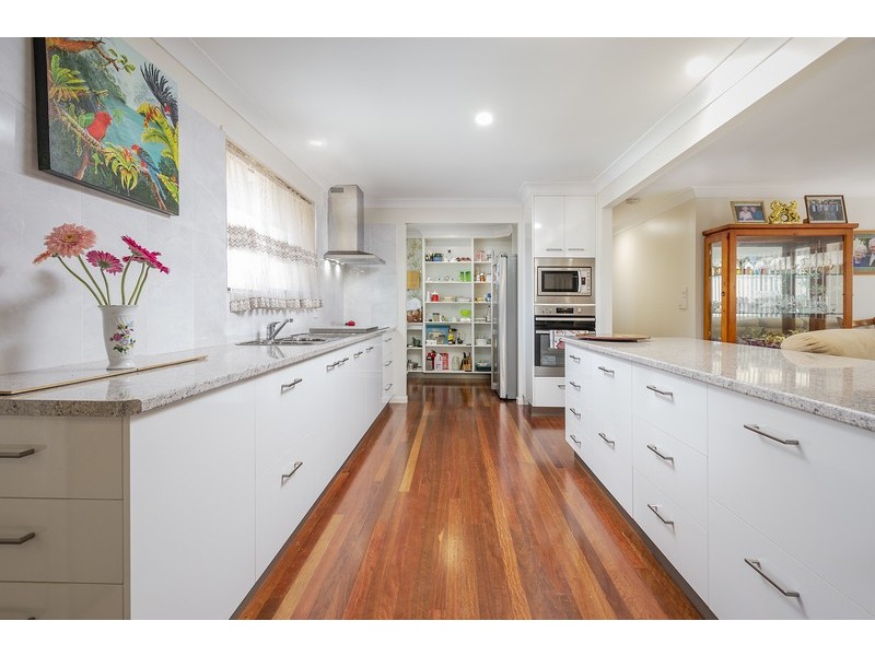 10 Low Street, Kensington QLD 4670