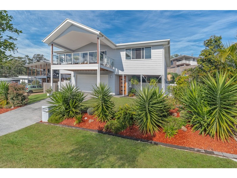 19 Oakwood Street, Pimpama QLD 4209