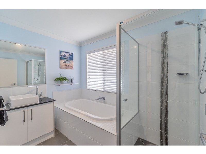 19 Oakwood Street, Pimpama QLD 4209